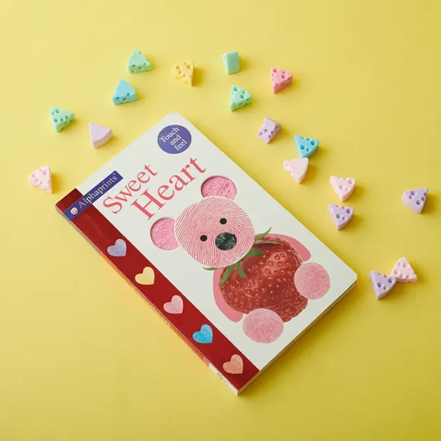 Refurbished ALPHAPRINTS: SWEET HEART – Touch-and-Feel Rhyming Book