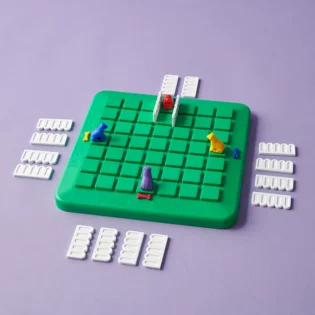 Refurbished Dog & the Bone Strategic Board Game