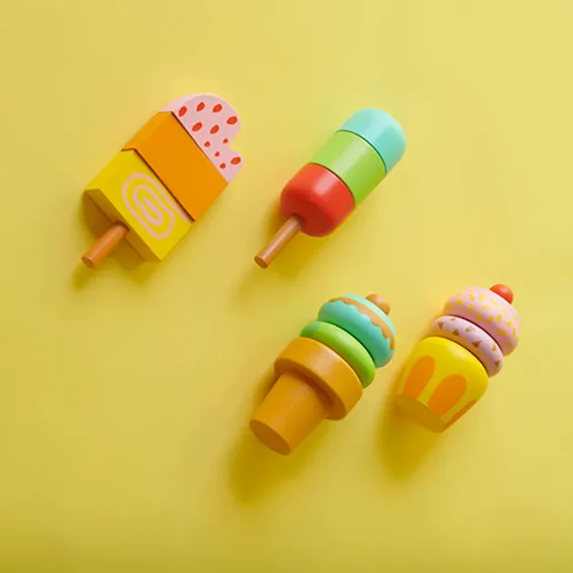 Refurbished Wooden Ice Cream Magnetic Toy Set for Pretend Play